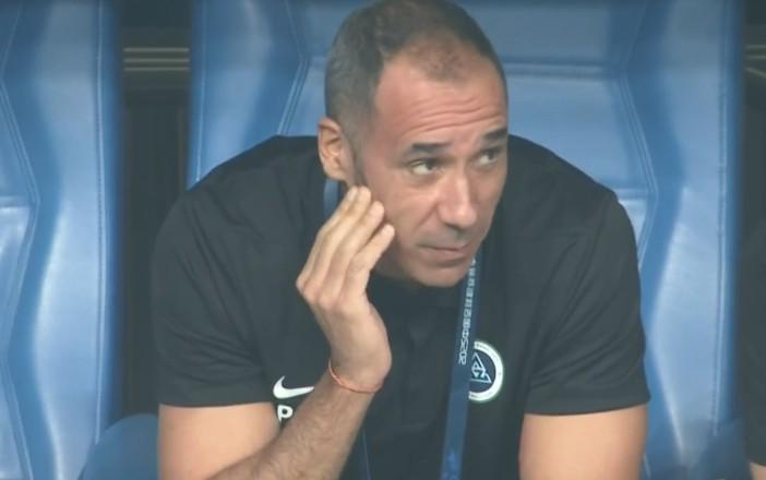 深圳新鹏城, 的是抓住已, 场地条件决